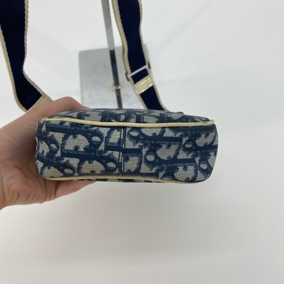 Dior Monogram trotter crossbody bag - Picture 5 of 12